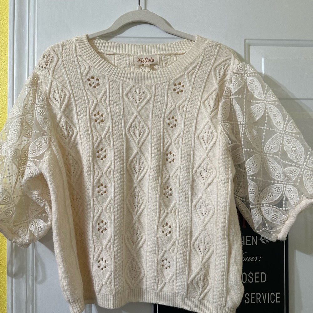 Listicle Women's Cream Knit Sweater with‎ Lace Sleeves